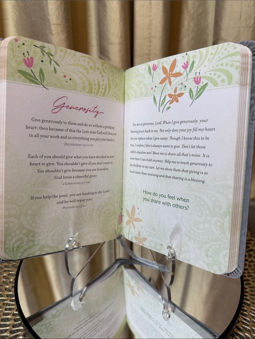 Prayers & Promises for Busy Moms Journal - Gray with Pink & Green Floral - Picture 5 of 7